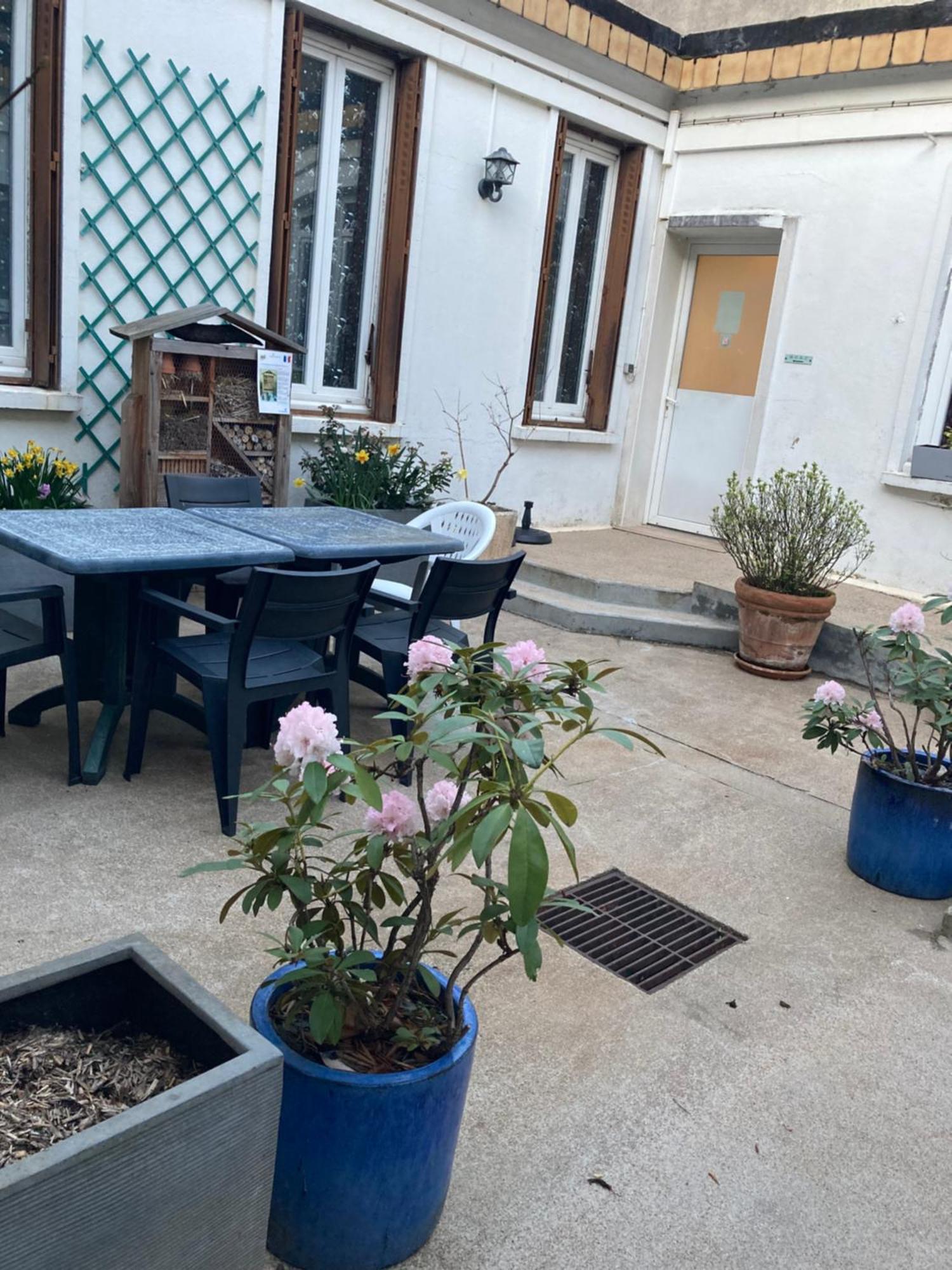Hotel Des Ducs Nevers Exterior foto
