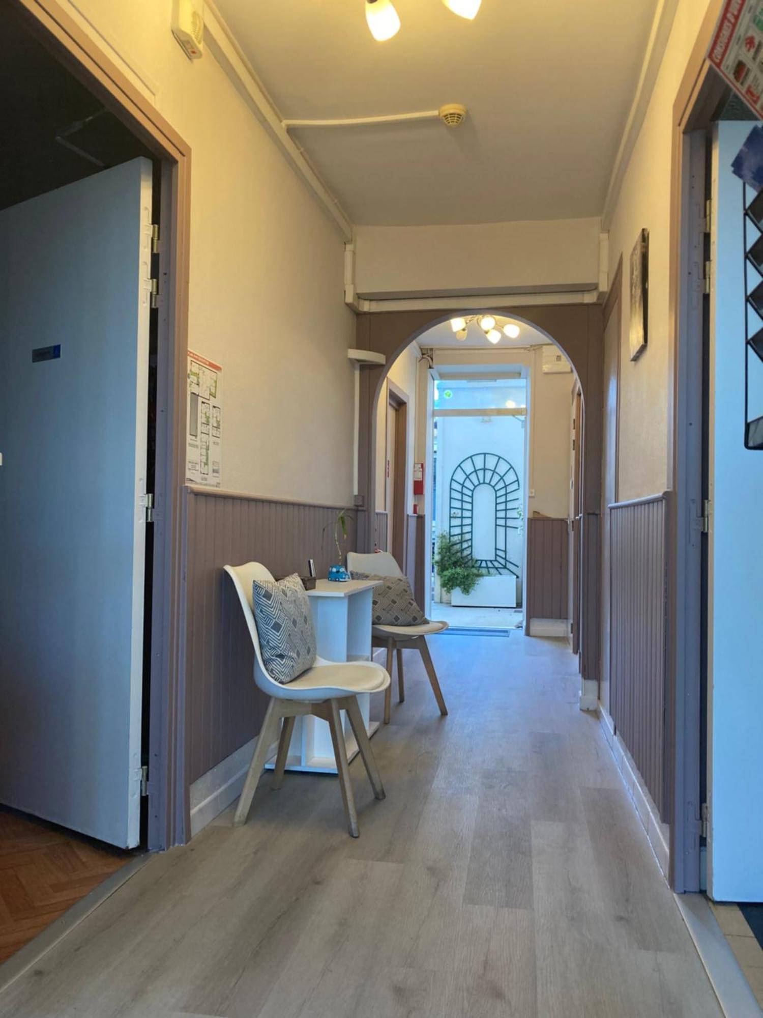 Hotel Des Ducs Nevers Exterior foto
